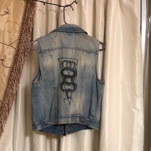 Levi’s distressed denim snake vest